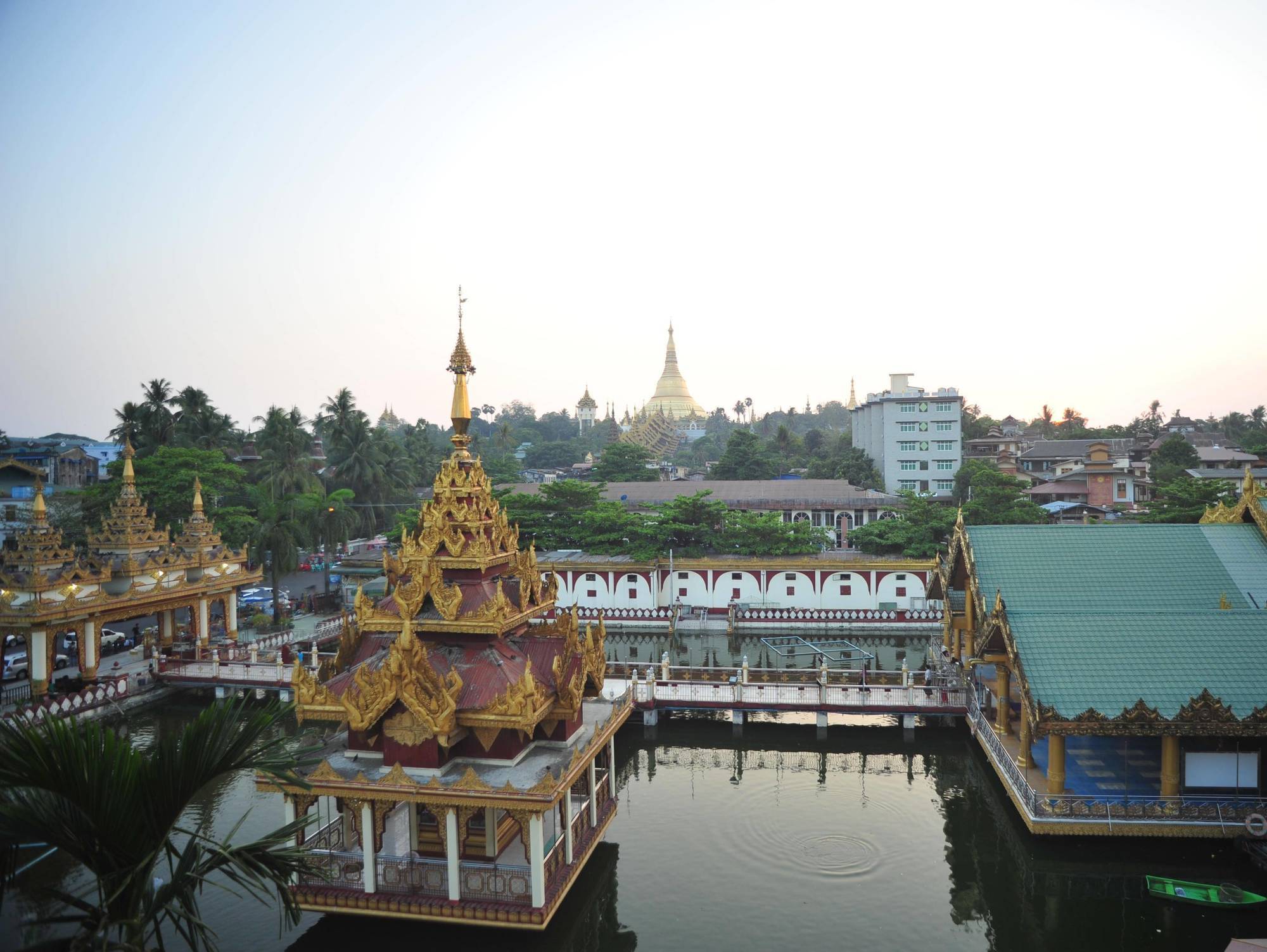 Azumaya Hotel Myanmar Rangum Exterior foto